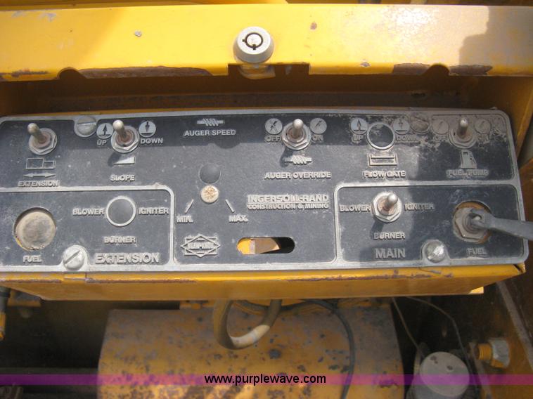 image for item H5364 2001 Blaw-Knox PF150 paver