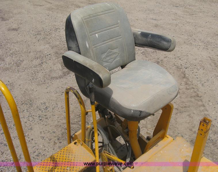 image for item H5364 2001 Blaw-Knox PF150 paver