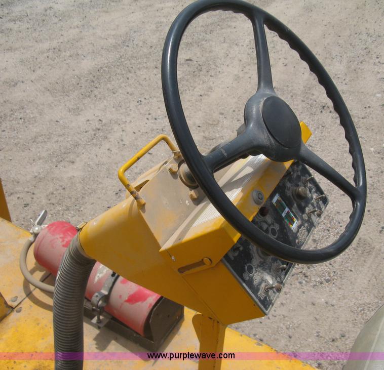 image for item H5364 2001 Blaw-Knox PF150 paver