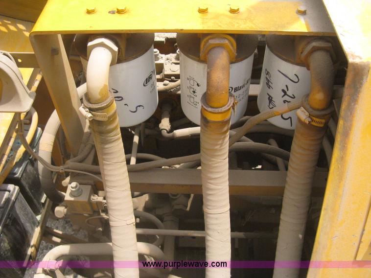 image for item H5364 2001 Blaw-Knox PF150 paver