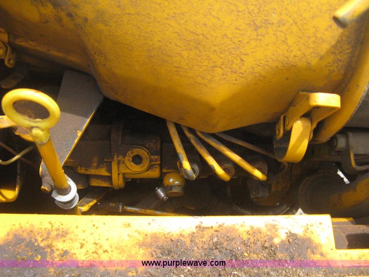 image for item H5364 2001 Blaw-Knox PF150 paver