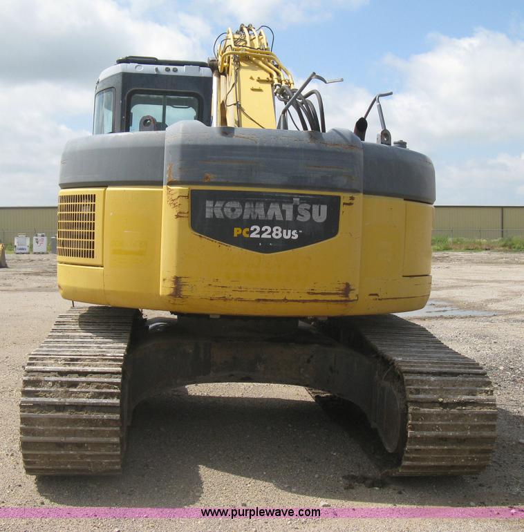 image for item H5383 2003 Komatsu PC228US-3 excavator
