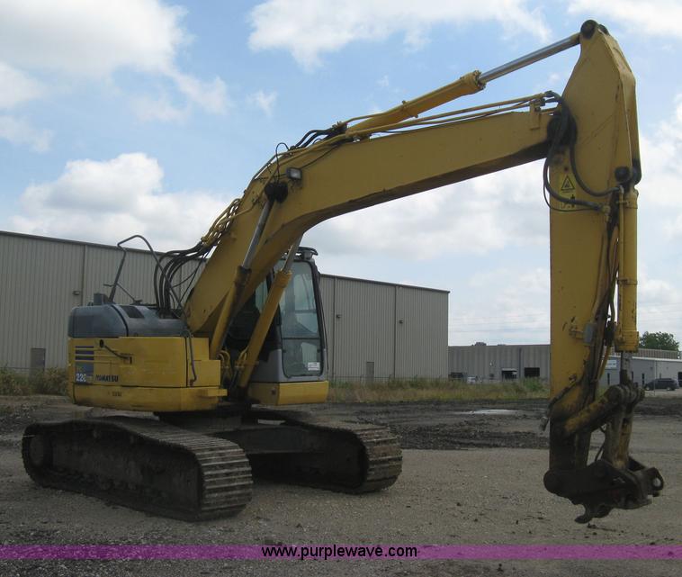 image for item H5383 2003 Komatsu PC228US-3 excavator