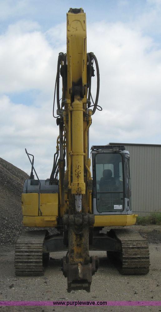 image for item H5383 2003 Komatsu PC228US-3 excavator