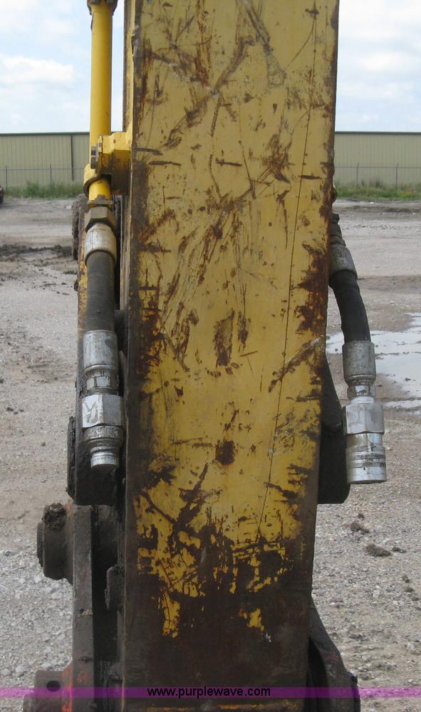 image for item H5383 2003 Komatsu PC228US-3 excavator