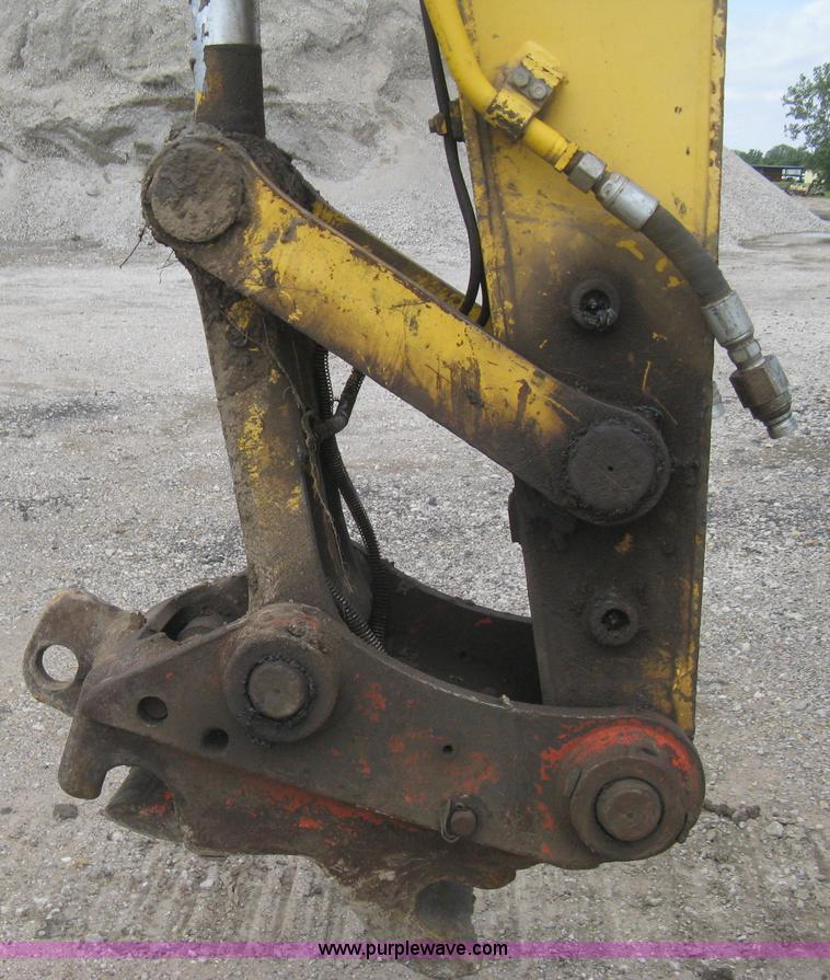 image for item H5383 2003 Komatsu PC228US-3 excavator