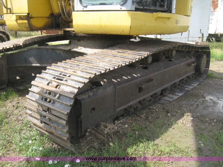 image for item H5383 2003 Komatsu PC228US-3 excavator