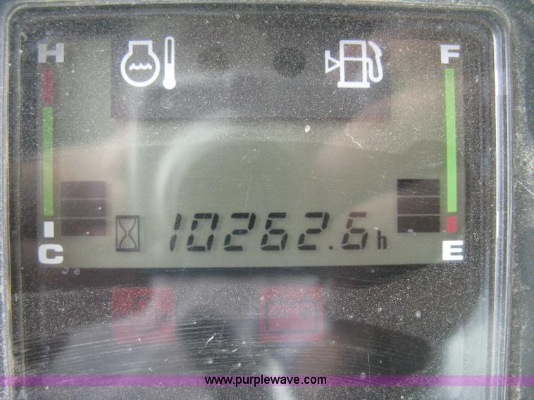 image for item H5383 2003 Komatsu PC228US-3 excavator