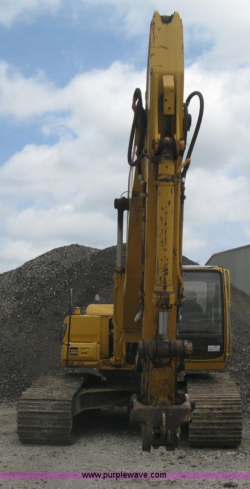 image for item H5408 2001 John Deere 230LC excavator