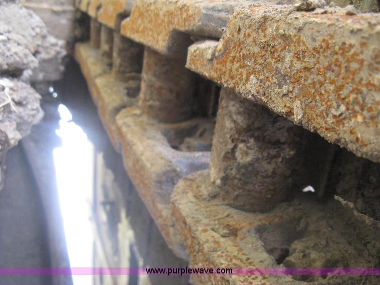 image for item H5408 2001 John Deere 230LC excavator