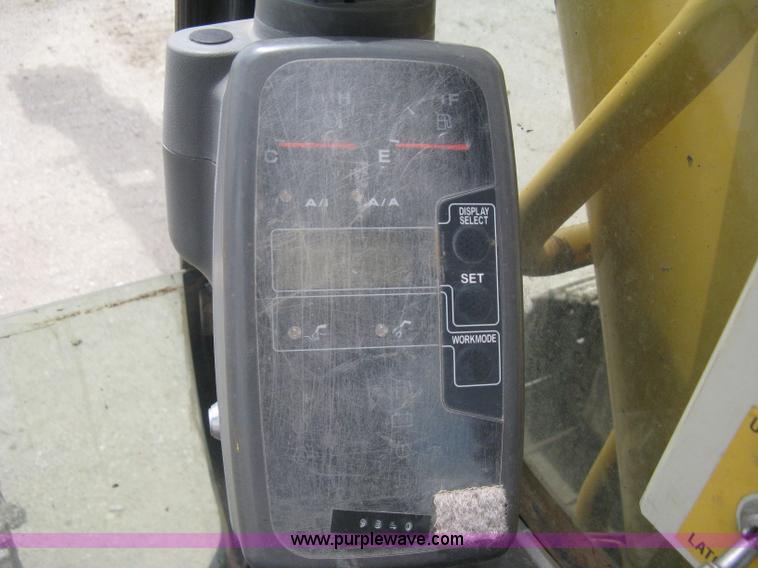 image for item H5410 2003 John Deere 330C LC excavator