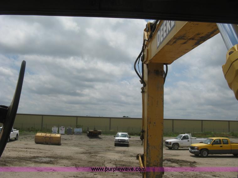image for item H5410 2003 John Deere 330C LC excavator