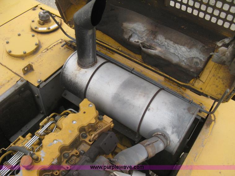 image for item H5410 2003 John Deere 330C LC excavator