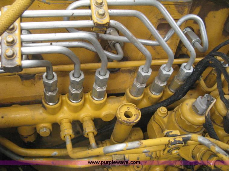 image for item H5410 2003 John Deere 330C LC excavator