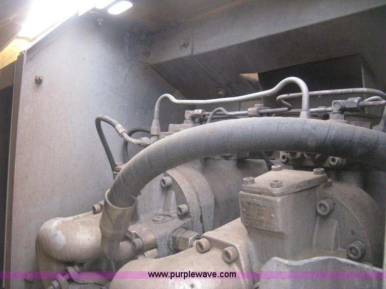 image for item H5410 2003 John Deere 330C LC excavator