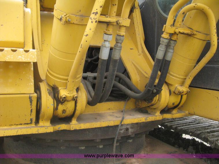 image for item H5410 2003 John Deere 330C LC excavator