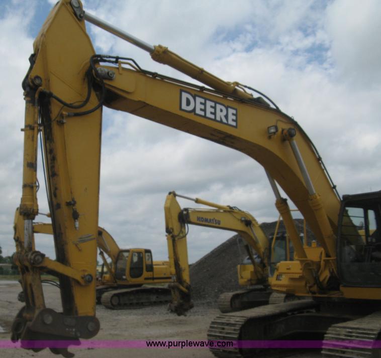 image for item H5410 2003 John Deere 330C LC excavator