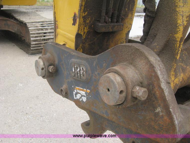 image for item H5410 2003 John Deere 330C LC excavator