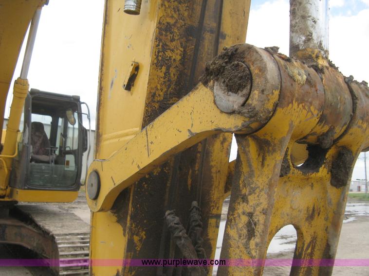 image for item H5410 2003 John Deere 330C LC excavator