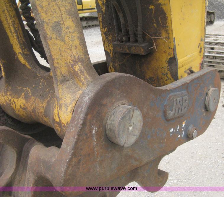 image for item H5410 2003 John Deere 330C LC excavator