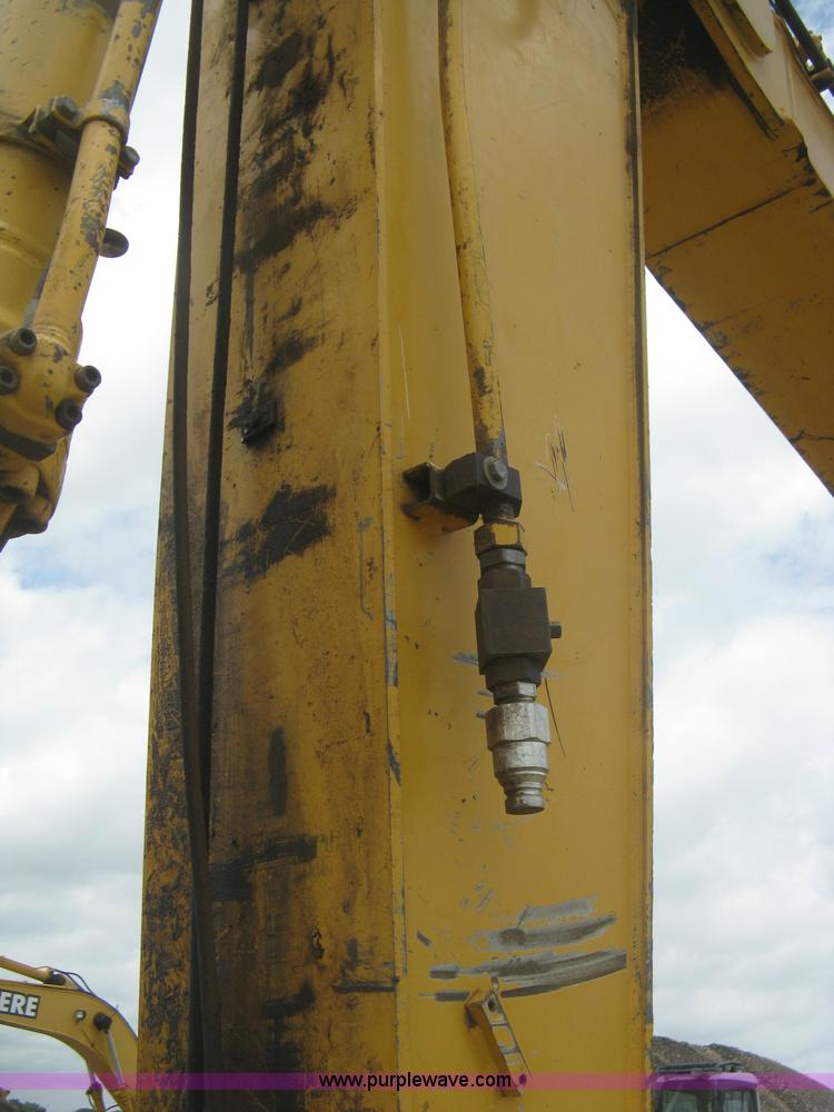 image for item H5410 2003 John Deere 330C LC excavator