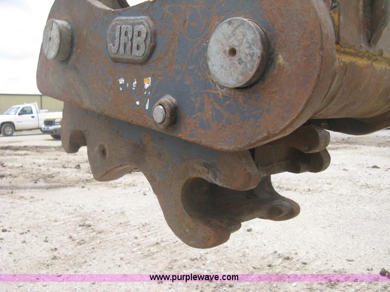 image for item H5410 2003 John Deere 330C LC excavator