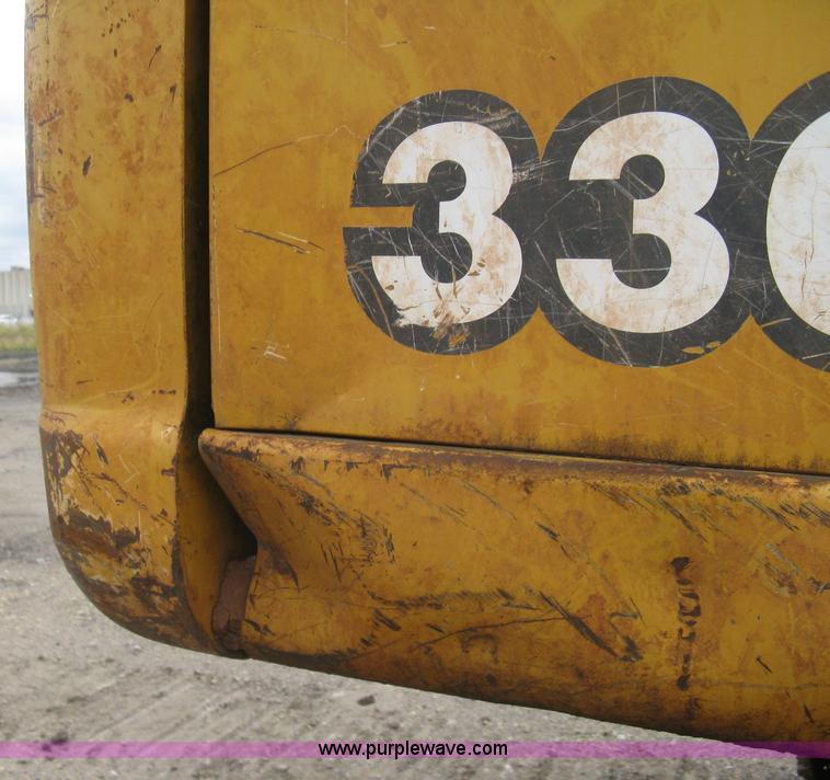 image for item H5410 2003 John Deere 330C LC excavator