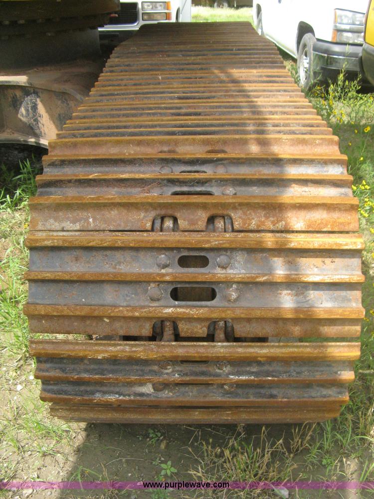 image for item H5410 2003 John Deere 330C LC excavator