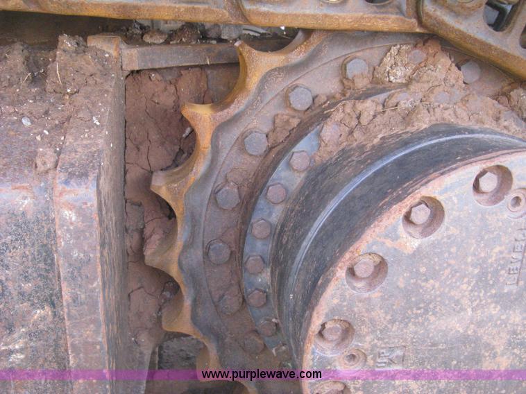 image for item H5410 2003 John Deere 330C LC excavator