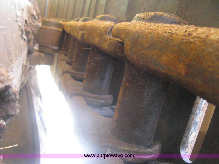 image for item H5410 2003 John Deere 330C LC excavator