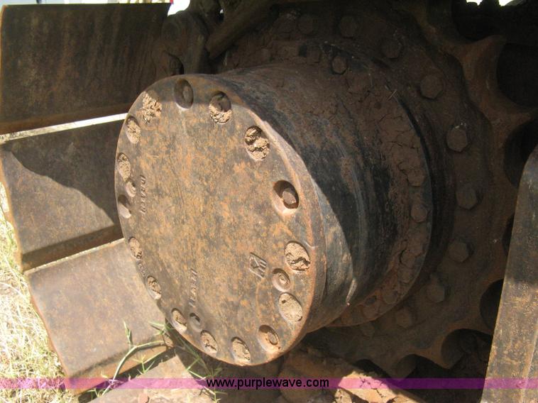 image for item H5410 2003 John Deere 330C LC excavator