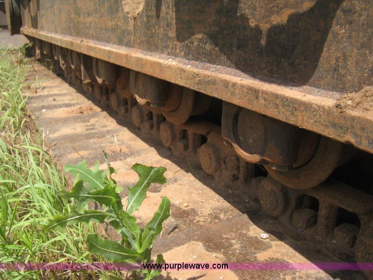 image for item H5410 2003 John Deere 330C LC excavator