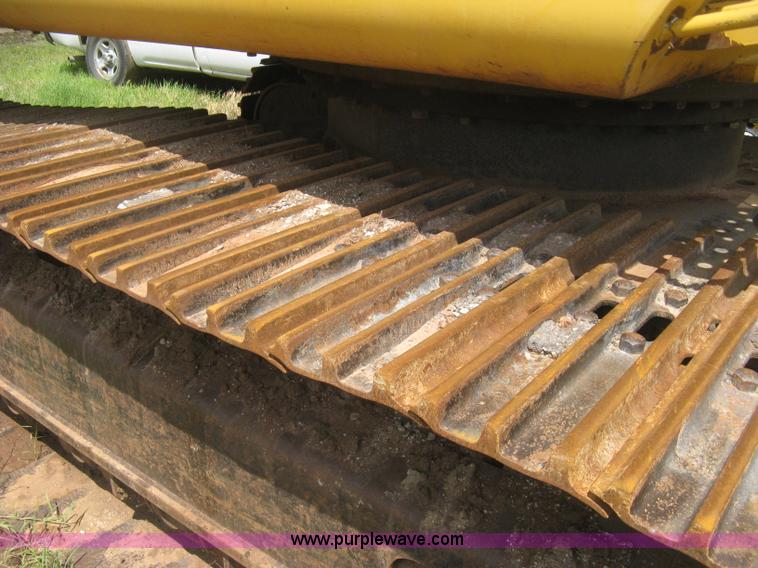 image for item H5410 2003 John Deere 330C LC excavator