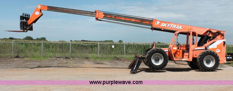 image for item H5638 2007 SkyTrak 10042 telehandler