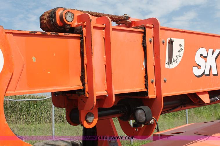 image for item H5638 2007 SkyTrak 10042 telehandler
