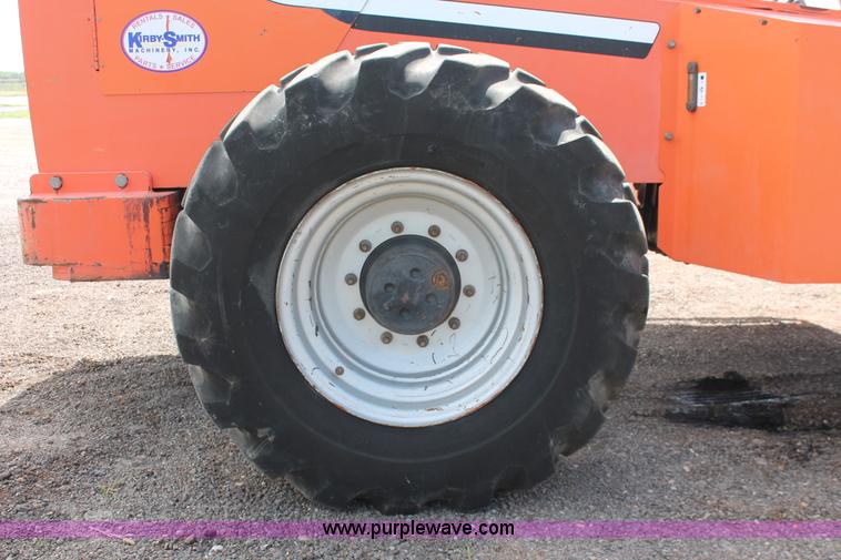 image for item H5638 2007 SkyTrak 10042 telehandler