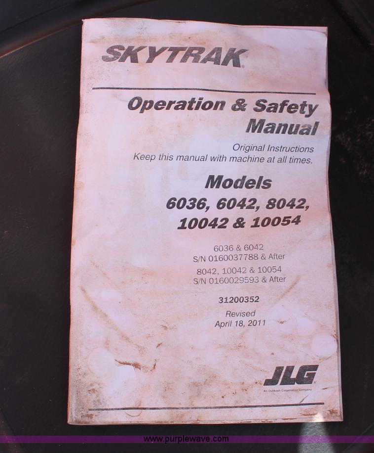 image for item H5638 2007 SkyTrak 10042 telehandler
