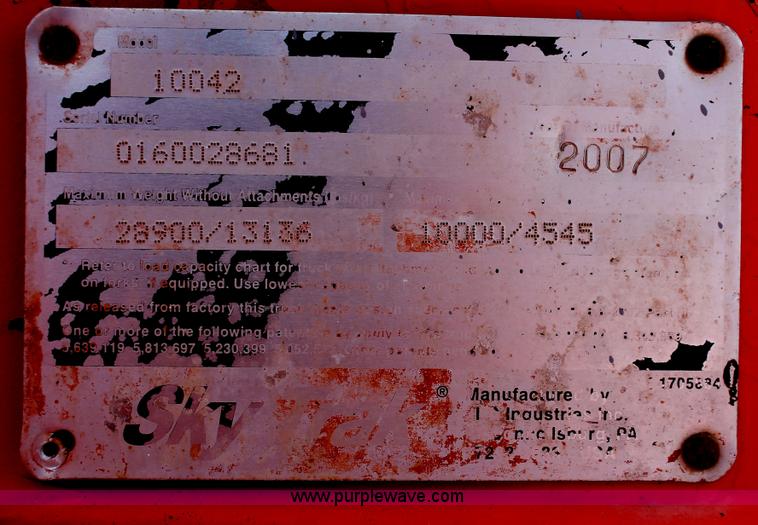 image for item H5638 2007 SkyTrak 10042 telehandler