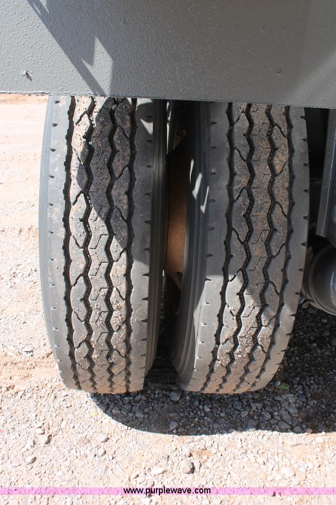 image for item H5639 2013 Roughneck 130 BBL vacuum tank trailer