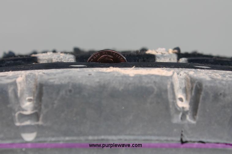 image for item H5639 2013 Roughneck 130 BBL vacuum tank trailer