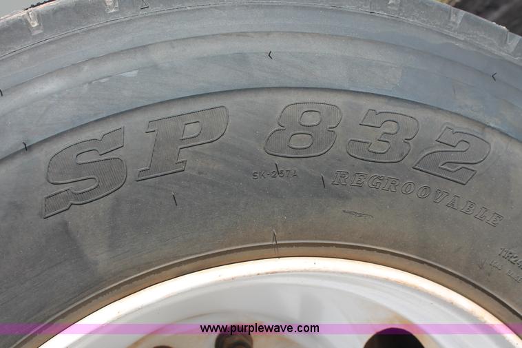 image for item H5639 2013 Roughneck 130 BBL vacuum tank trailer