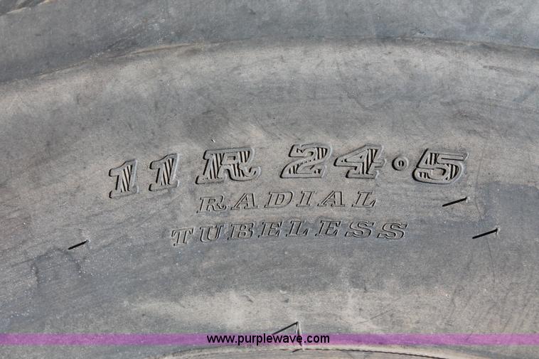 image for item H5639 2013 Roughneck 130 BBL vacuum tank trailer