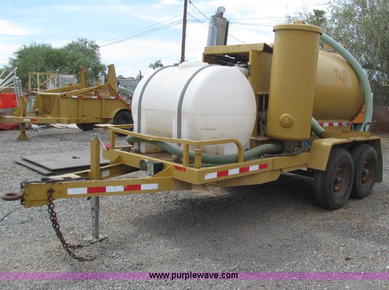 image for item H8917 1999 Vactron PMD-500GT vacuum trailer