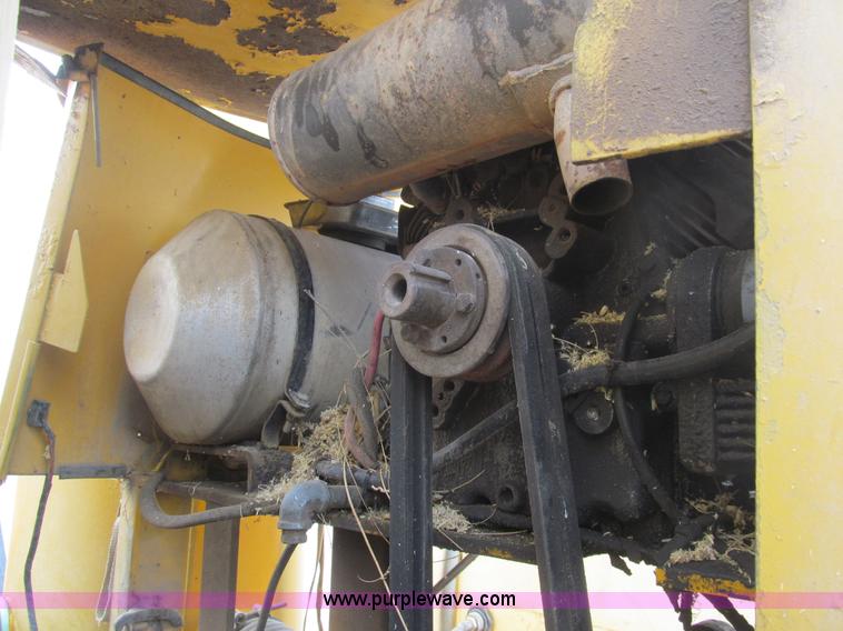 image for item H8917 1999 Vactron PMD-500GT vacuum trailer