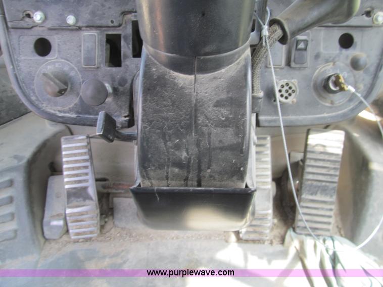 image for item H8940 2004 Caterpillar 980G wheel loader