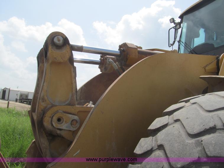 image for item H8940 2004 Caterpillar 980G wheel loader