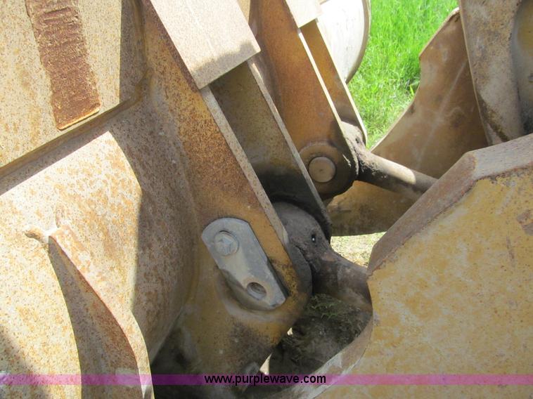 image for item H8940 2004 Caterpillar 980G wheel loader