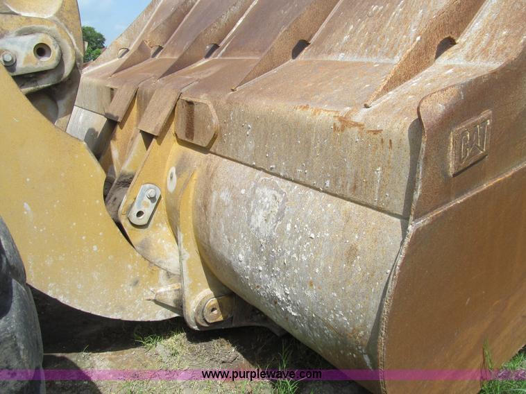 image for item H8940 2004 Caterpillar 980G wheel loader