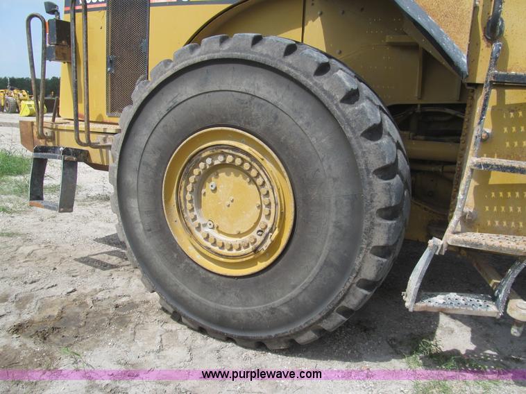 image for item H8940 2004 Caterpillar 980G wheel loader