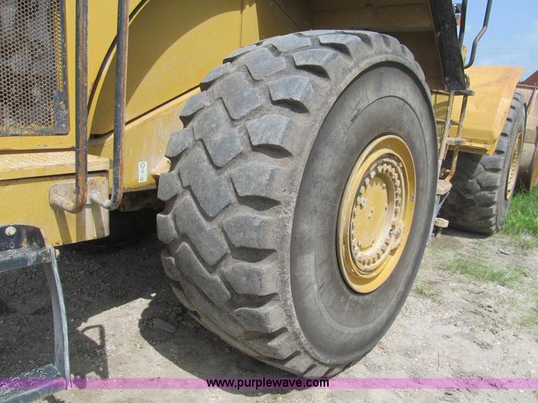 image for item H8940 2004 Caterpillar 980G wheel loader